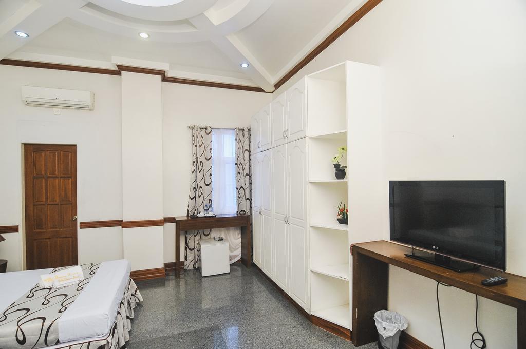 Villa Jhoana Resort Angono Bagian luar foto
