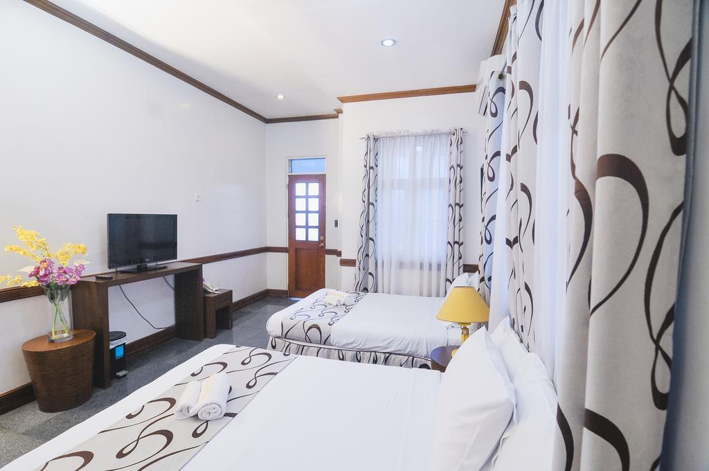 Villa Jhoana Resort Angono Bagian luar foto