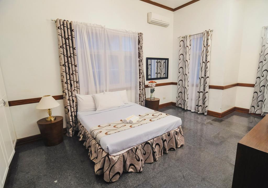 Villa Jhoana Resort Angono Bagian luar foto