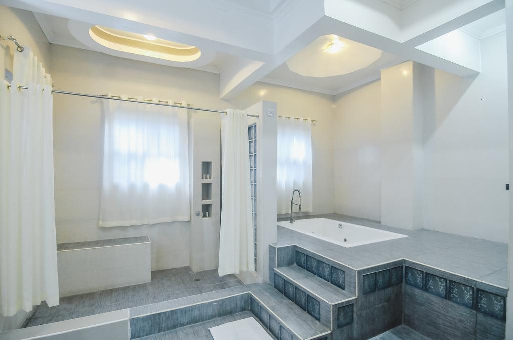 Villa Jhoana Resort Angono Bagian luar foto