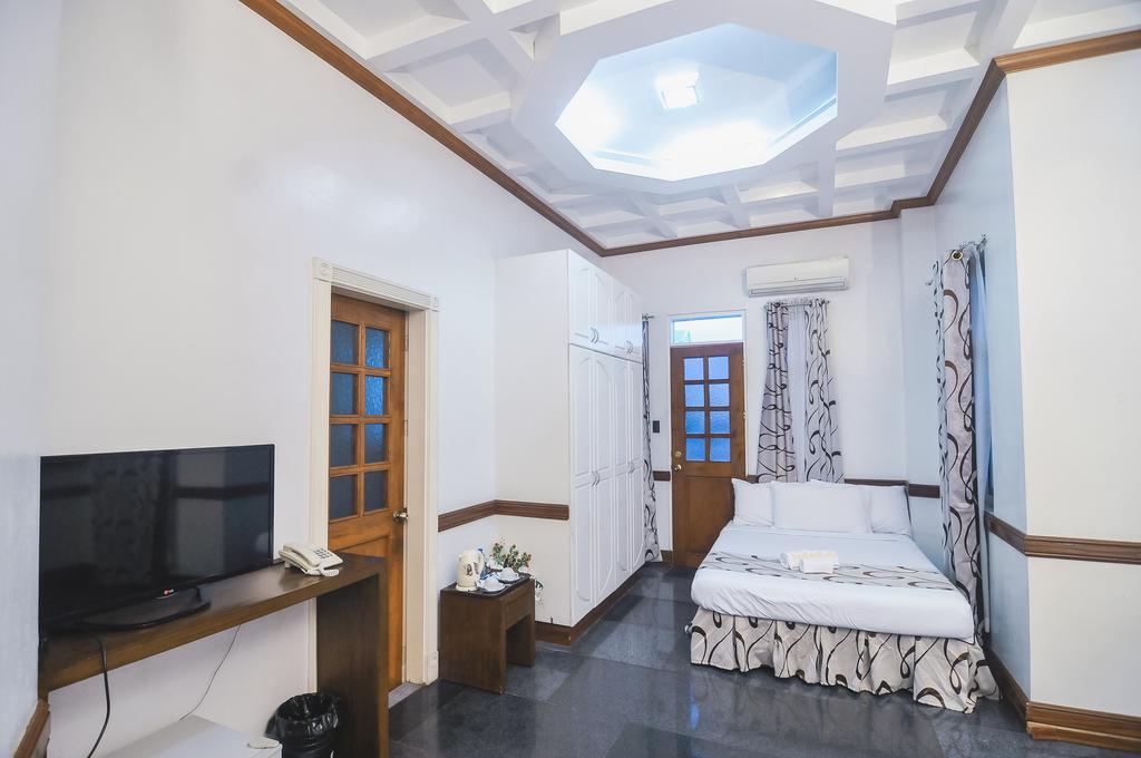Villa Jhoana Resort Angono Bagian luar foto