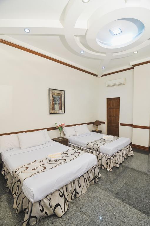 Villa Jhoana Resort Angono Bagian luar foto